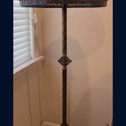 Beautiful Floor Lamp Tifffany Inspired