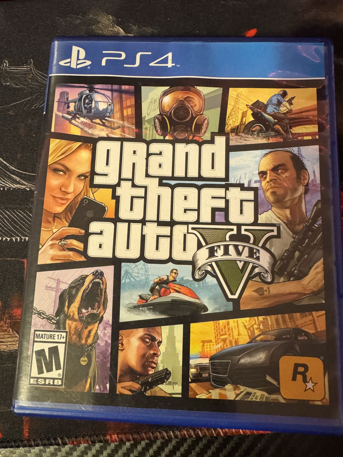 GTA V (PS4)