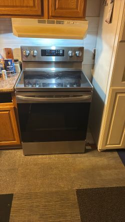 LG Stove