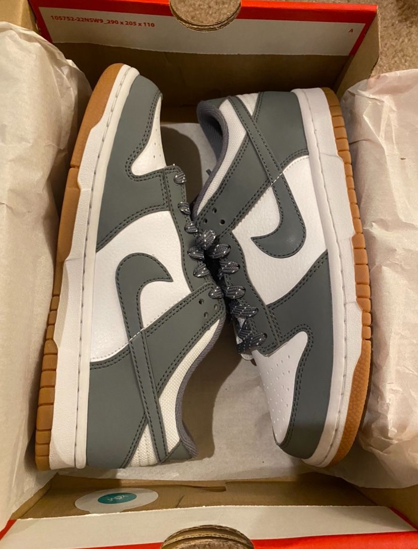Dunk Low Reflective Grey Gradeschool Size 5.5Y