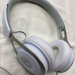 Beats by Dr. Dre EP On-Ear Headphones White Used Very Good