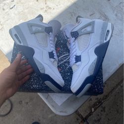 Jordan 4 Midnight Navy 