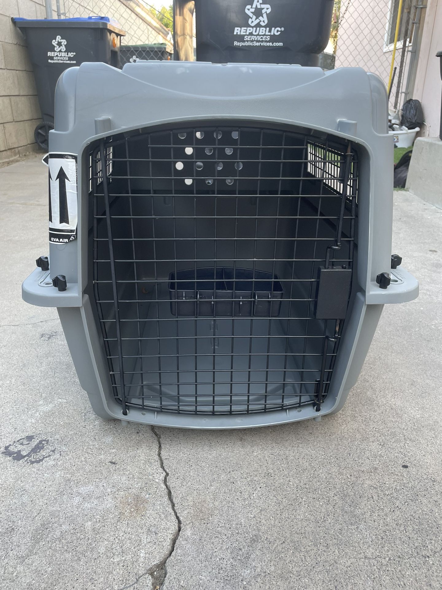 Traveling Kennel