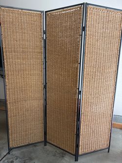 Three Panel Natural Wicker Screen