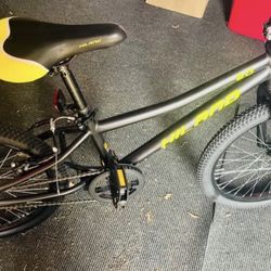 Hyland boys 20” Mountain Bike New 