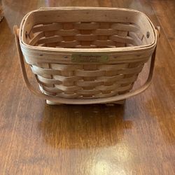 SIGNED Longaberger 2002 Dresden Basket