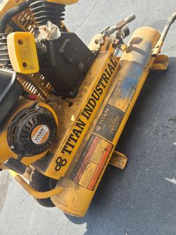 Titan Industrial 5.5hp 8 Gallon Air Compressor!