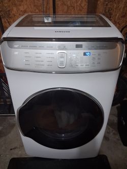 Samsung 5.5 Cu. Ft. FlexWash Washer and Dryer