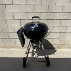 SnS 22” Kettle Grill w/ Slow N Sear + Griddle – Charcoal BBQ