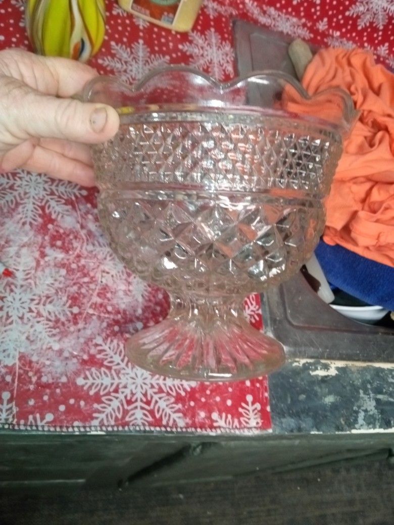 Anchor Hocking Glass Centerpiece