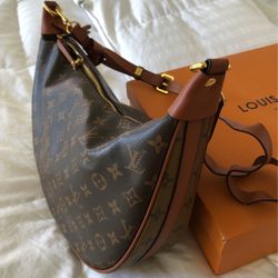 Louis Vuitton Hobo Bag 