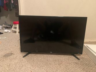 32 inch dented TCL ROKU Tv