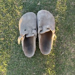Brown Birkenstocks  