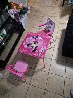 Mini mouse table and chairs
