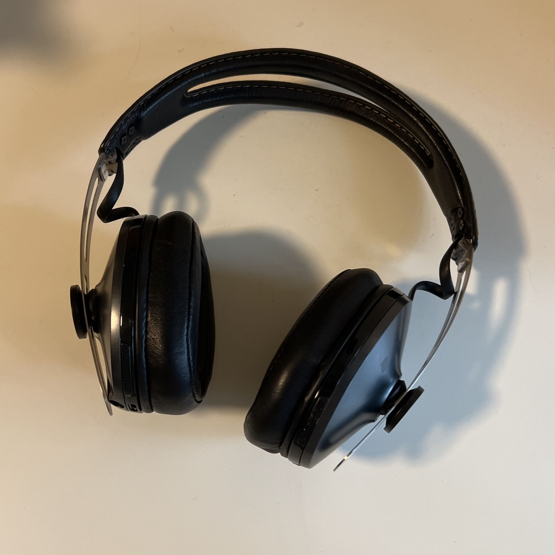 Seinnheiser Momentum Wireless Headphones
