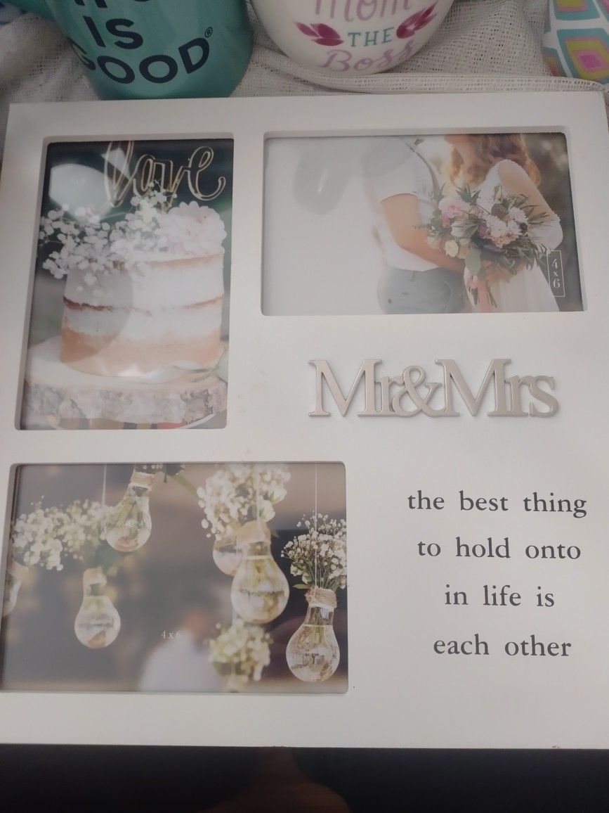 Picture Frame Of Mr.amd Mrs. The Best Thing To Hold Onto In Life Is Each Other