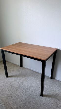 39.4 in Minimal Desk