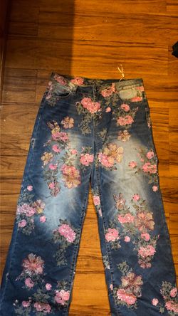 Woman jeans with flowers