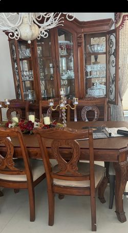 Dinning Furniture With china