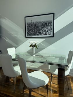 Glass Extendable Dining Table with 4 White Chairs