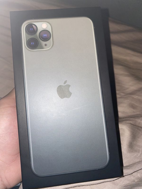 Iphone 11 pro max for Sale in Sacramento, CA - OfferUp