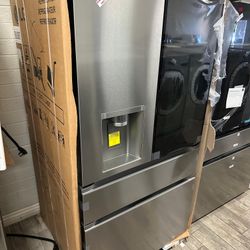 LG stainless instaview steel French door refrigerator new with warranty