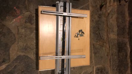 Level Mount FT65-CC Universal tilt mount holds34”to 65”TVs. Up  to 200 pounds