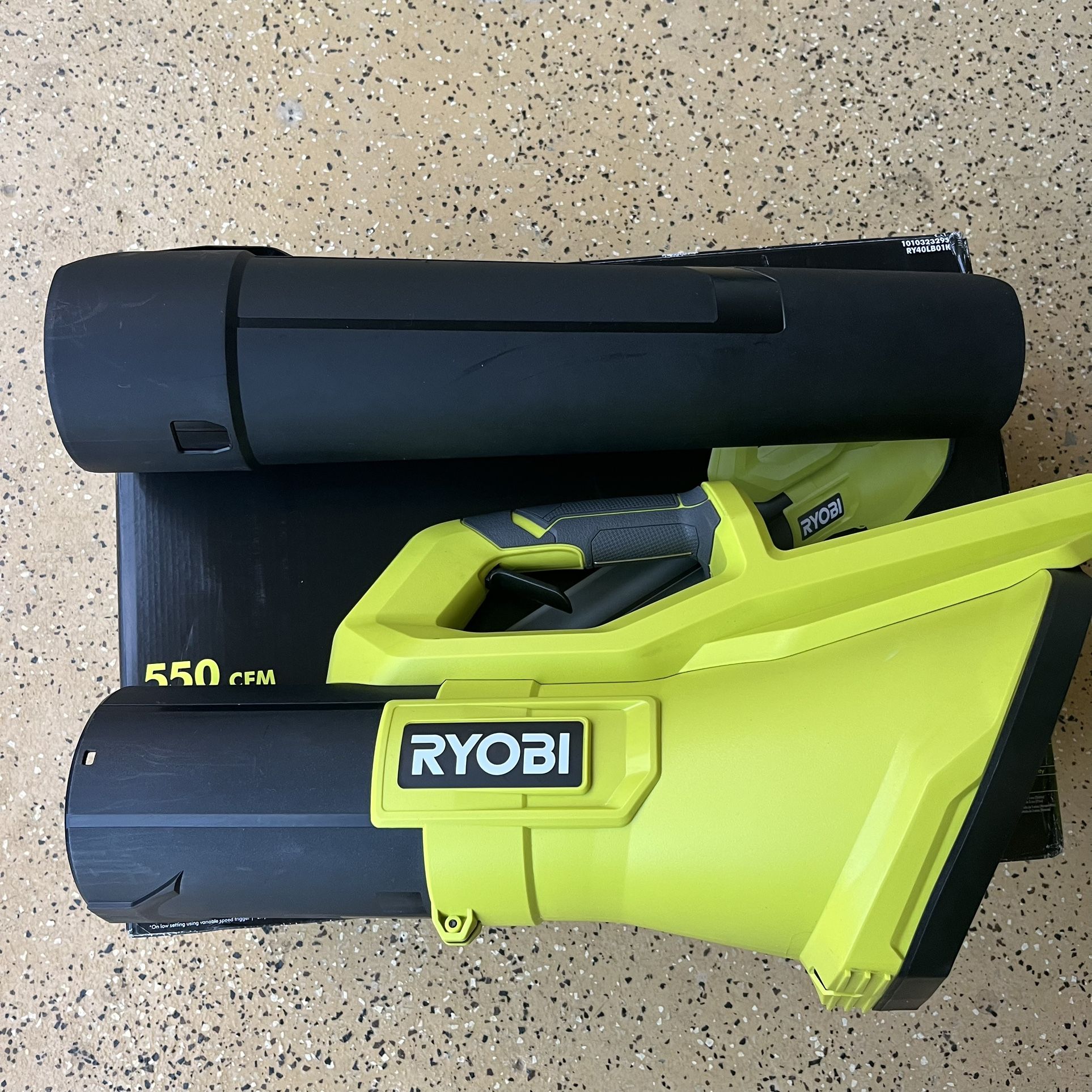 RYOBI 40V 120 MPH 550 CFM Cordless Battery Leaf Blower (Tool Only)