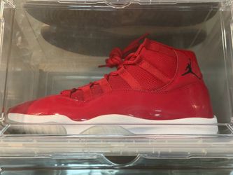 Jordan 11 s size 10.5
