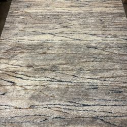 New 7’10” x 9’10” Indoor Ivory Stripe Shag Area Rug