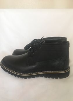 New Timberland shoes for men Sz 8.5 in black