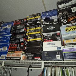 Anyone Needing Gloves Large Ask Me 