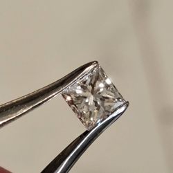 1ct NATURAL Vs2 I PRINCESS CUT