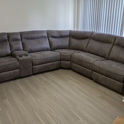 Amazing comfortable brand new sofa