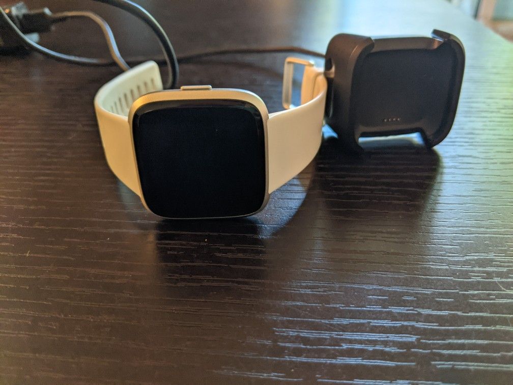 Fitbit Versa Lite