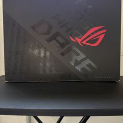 Asus ROG Strix G533Q