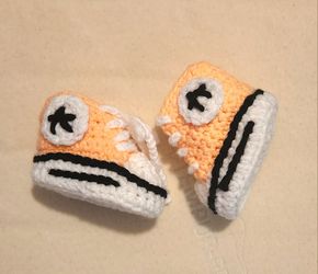 HANDMADE Peach Crochet Converse BOOTIES By Moore Essence 