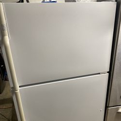 Refrigerator Maytag 