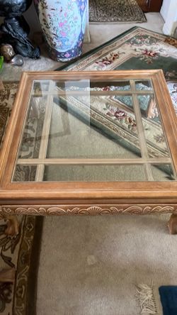 Elegant coffee table and end tables