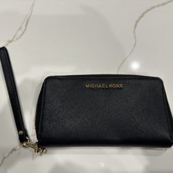Michael Kors Wristlet