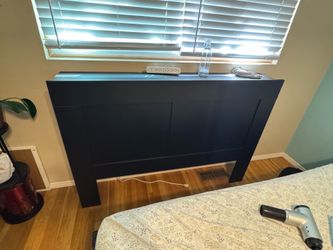 Queen headboard with side storage compartments