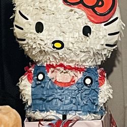 Hello Kitty Pinata