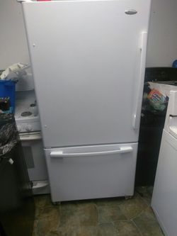 Wirlpool refrigerator