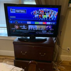 Toshiba 45 inch TV $100