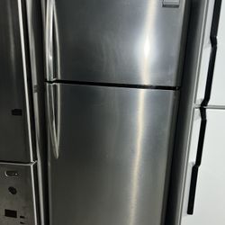 very nice frigidaire refrigerator everything works wood only $350