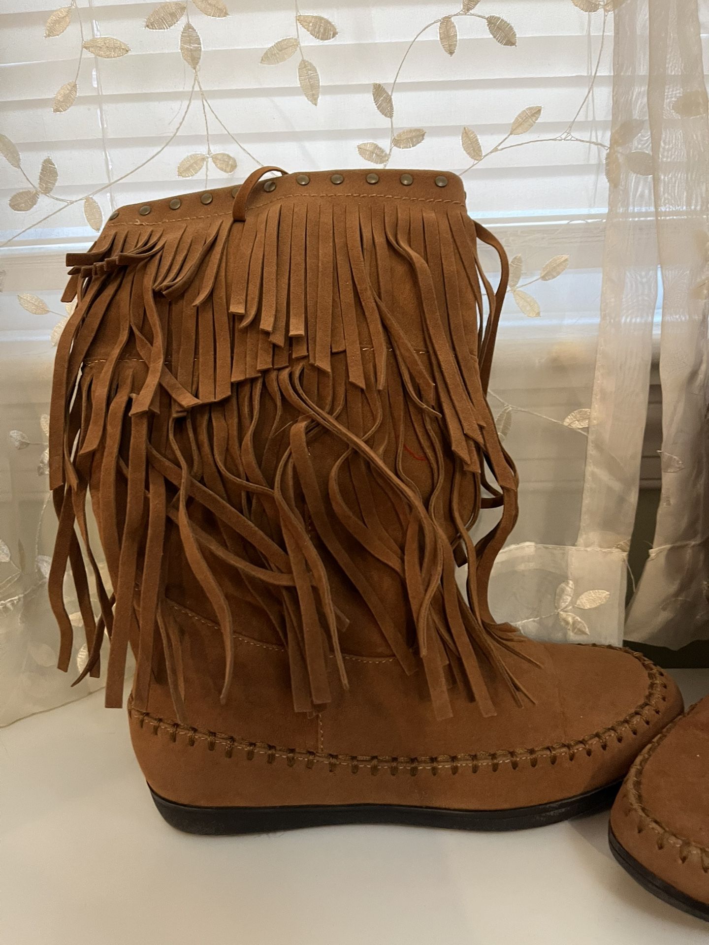 Rampage Fringed Boots