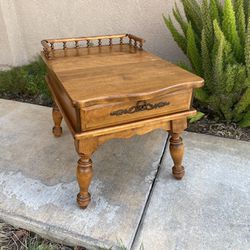 Selling One Vintage Nightstand With 1 dovetail joints Drawers ,