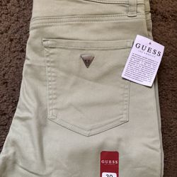 🌸 Brand New Guess Jeans 🌸