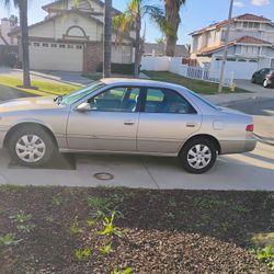$2700 Obo 2000 Toyota Camry Only 160,000 Miles