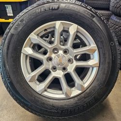 BRAND NEW CHEVY SILVERADO/ GMC SIERRA WHEELS WITH NEW MICHELIN TIRES 265/65R18